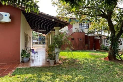 "Casa y Local en Don Bosco: Inversión Ideal" — foto 3