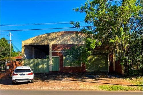 En venta depósito ubicado sobre la Ruta 14