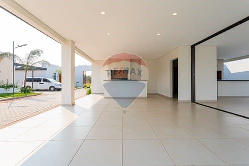 Casas a estrenar barrio cerrado las palmas