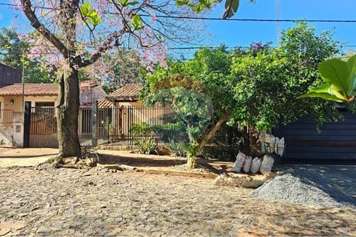 Casa de 420 m2 | 3 Dormitorios | Bo. San Vicente — foto 3