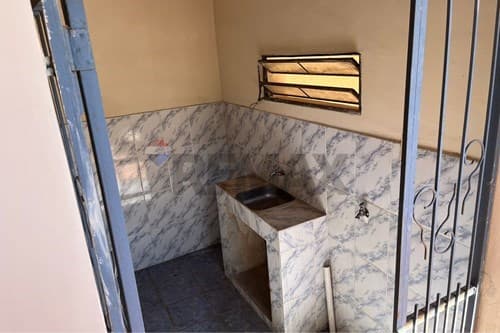 ¡excente terreno con casa p/ refaccionar en Luque!, foto 2
