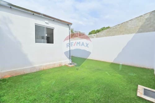 Duplex de 1 planta en Luque, zona ykua dure — foto 2