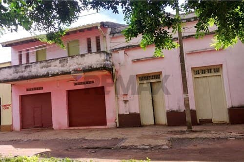 En Venta Terreno con Construcción a Refaccionar — foto 1