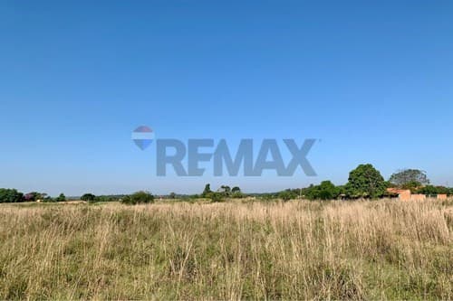 5 terrenos juntos en ypane de 1.860 m² — foto 2