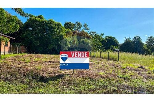 En venta terreno económico - Hohenau