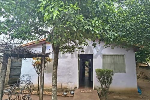 Casa familiar en Luque