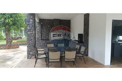 Casa quinta con tinglado en cordillera — foto 2