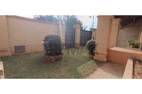 Casa con piscina en venta en Luque z/ Aeropuerto, foto 3