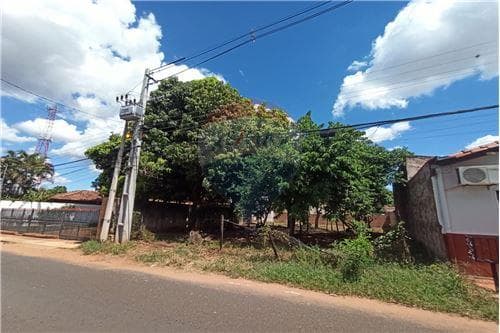 Vendo terreno sobre asfalto en San Lorenzo