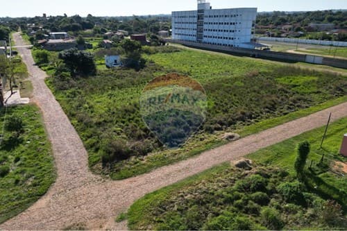 Terreno guarambare costado uca, foto 2