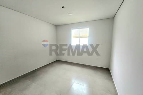Duplex de 1 planta en Luque, zona ykua dure — foto 3
