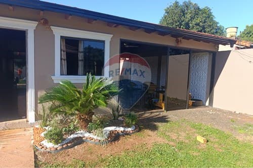 Casa amoblada en km 8 acaray barrio san juan — foto 3