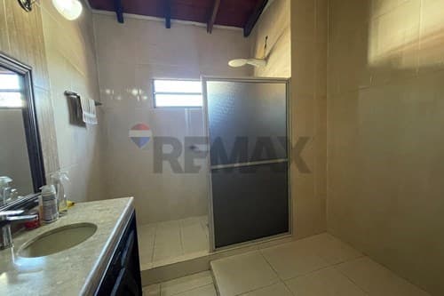 En venta duplex, zona jardin de oro, foto 4
