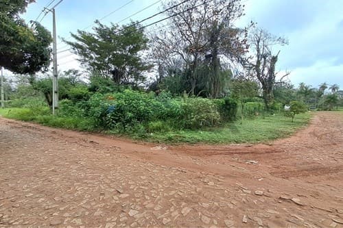 Terreno en esquina en San Lorenzo, foto 4