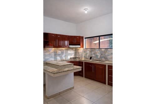 Casa tipo dúplex en venta en Luque, laurelty — foto 2