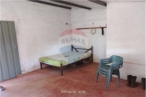 En Venta Casa de dos plantas, de 1620m2 en Ita — foto principal