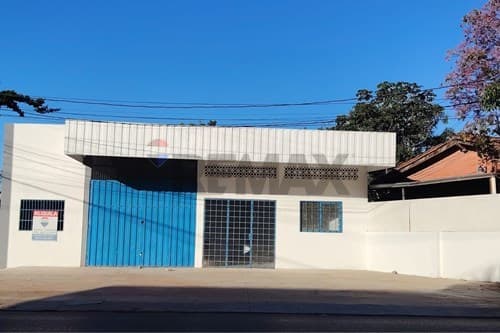 Aquilo salón en Villa Elisa — foto 1