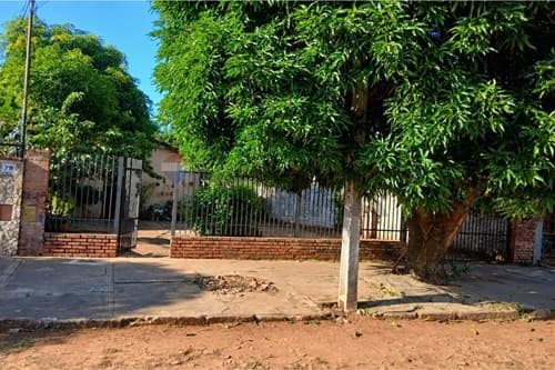 Propiedad en venta en Luque, Barrio primavera — foto 1