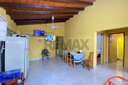 Casa de 2 hab + amplio terreno - Lambaré — foto 4