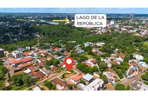 En venta terreno en esquina, area 8