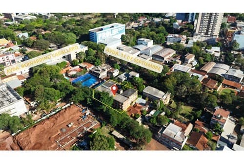 Edificio comercial en venta en el barrio catedral — foto 5