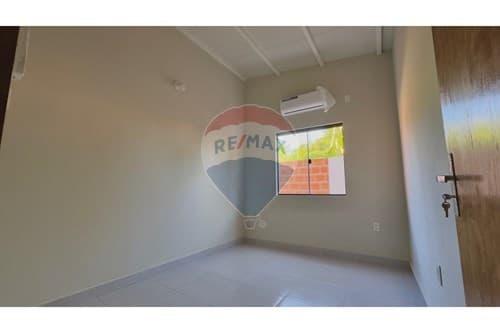 En venta casa a estrenar en Ñemby cañadita