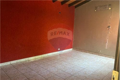 Oportunidad en centro San Lorenzo — foto 2