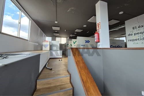Oficina amoblada de 2 pisos en el centro — foto 5