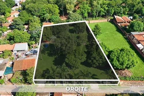 - Terreno de 2.255 m² en Laurelty, Luque — foto 4