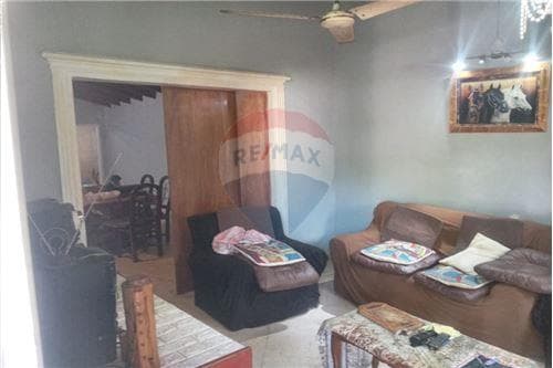 Casa bo.mbocayaty-as- 200 mtrs av.primer pdt — foto 1