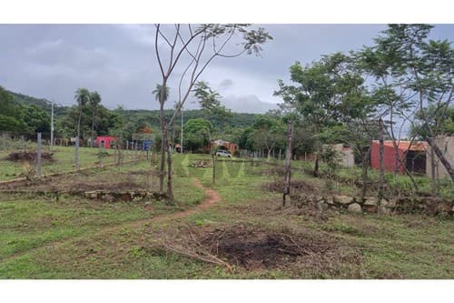 Terreno de 451 m2 en oferta — foto principal