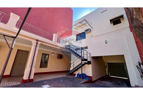 Casa en el centro para uso residencial o comercial — foto 4