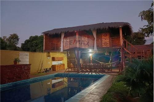 Alquilo casa amoblada con piscina