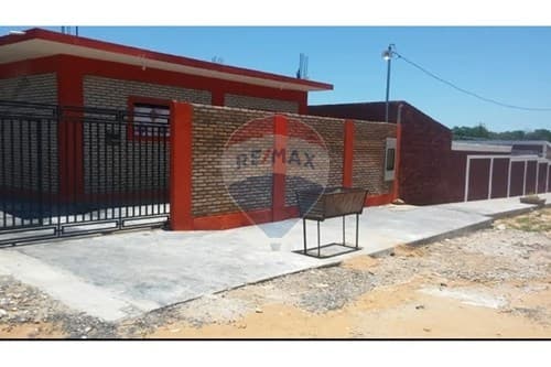 Vendo condominio zona Luque-limpio