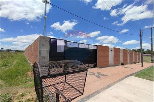 Casa nueva a terminar, Ypacarai con 741m2 — foto 2
