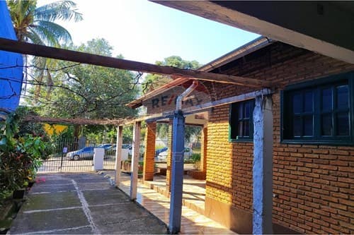 Residencia Con Potencial Comercial y Familiar