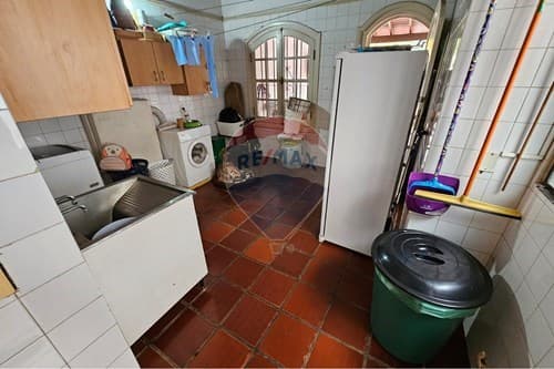 amplia residencia zona Goethe en esquina — foto 5