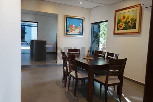casa con Piscina y Jardín en San Lorenzo — foto 2
