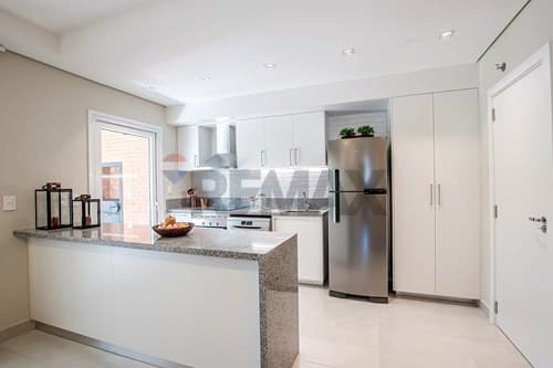 Moderno Departamento en Loma Pytá, ¡Ideal! — foto 4