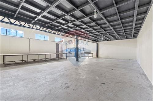 Vendo Deposito-Fdo. de la Mora (Abasto)