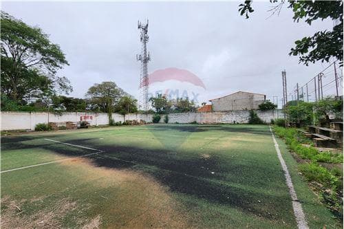 Invertí a 100mts de la UCA - Terreno de 1.260 m2 — foto 1