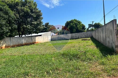 Vendo terreno en Ciudad del Este