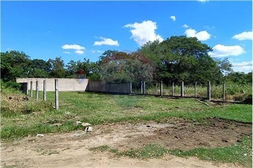 Terreno Semi amurallado en M.R.A, foto 2