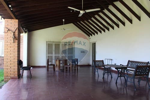 Casa en Fernando de la Mora ZN — foto 2