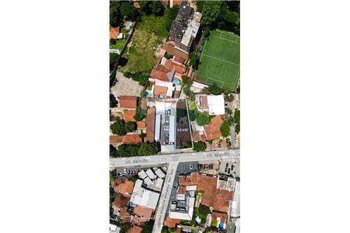 Vendo casa sobre av. España - zona club centenario