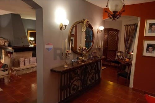 Casa con cinco dormitorios en barrio manora, foto 3