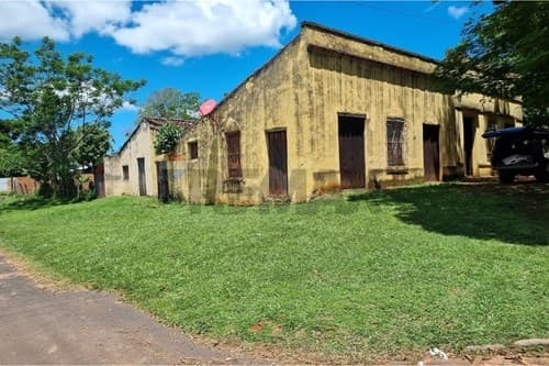 Esquina amplia en Venta en Acahay — foto 2