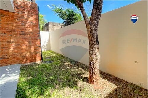 Duplex a estrenar en venta en Luque, foto 4