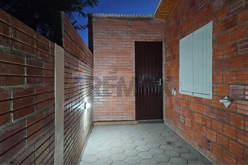 ¡Oportunidad: Casa Moderna en Filadelfia! — foto principal