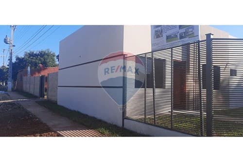 "Casa Moderna en Capiatá: Espacio y Comodidad" — foto 3